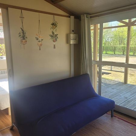 Camping Les Hirondelles Bourg-Sainte-Marie Exterior foto