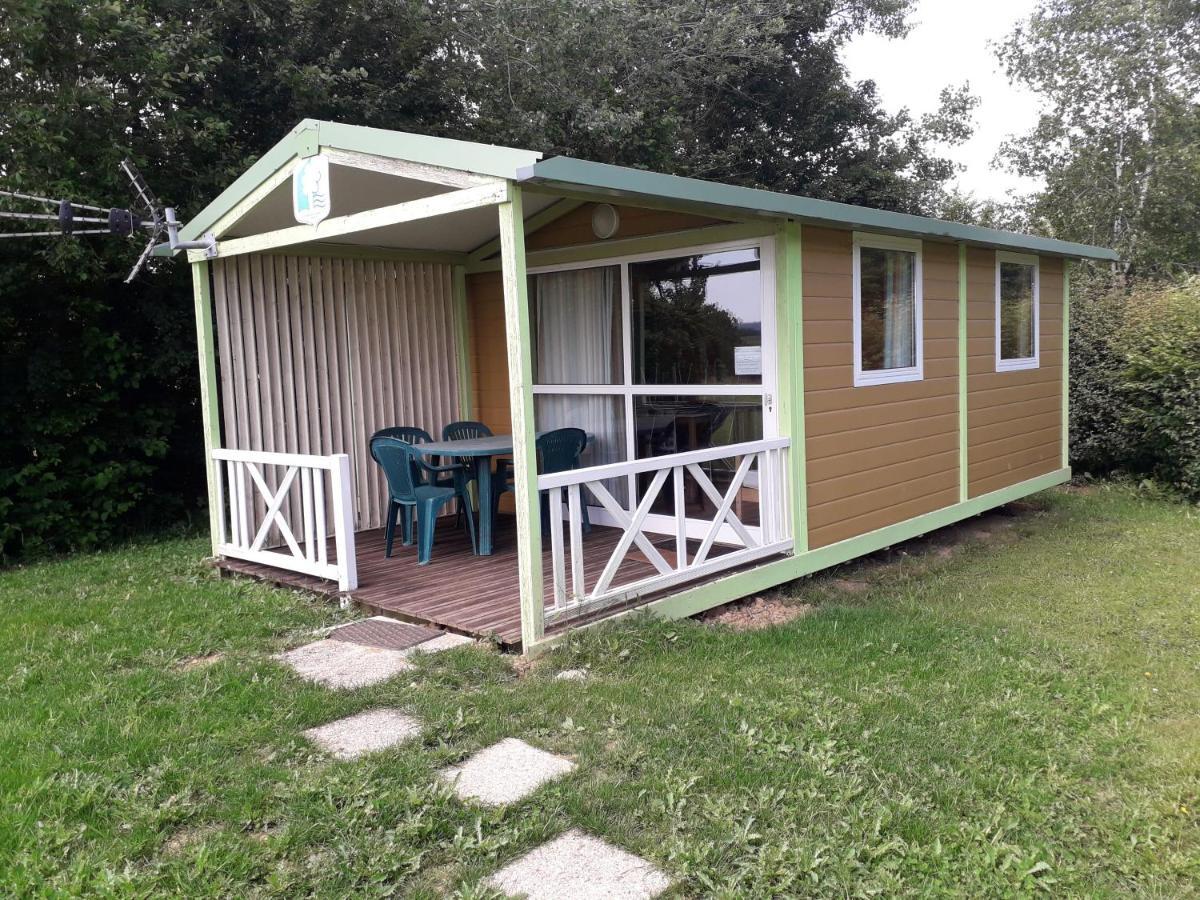 Camping Les Hirondelles Bourg-Sainte-Marie Exterior foto